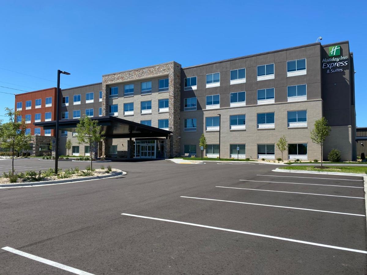 Holiday Inn Express & Suites - Madison West - Middleton By Ihg Extérieur photo
