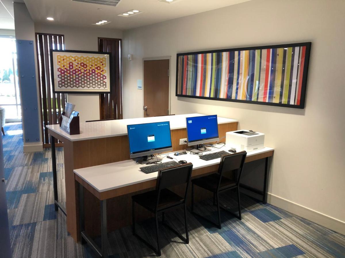 Holiday Inn Express & Suites - Madison West - Middleton By Ihg Extérieur photo