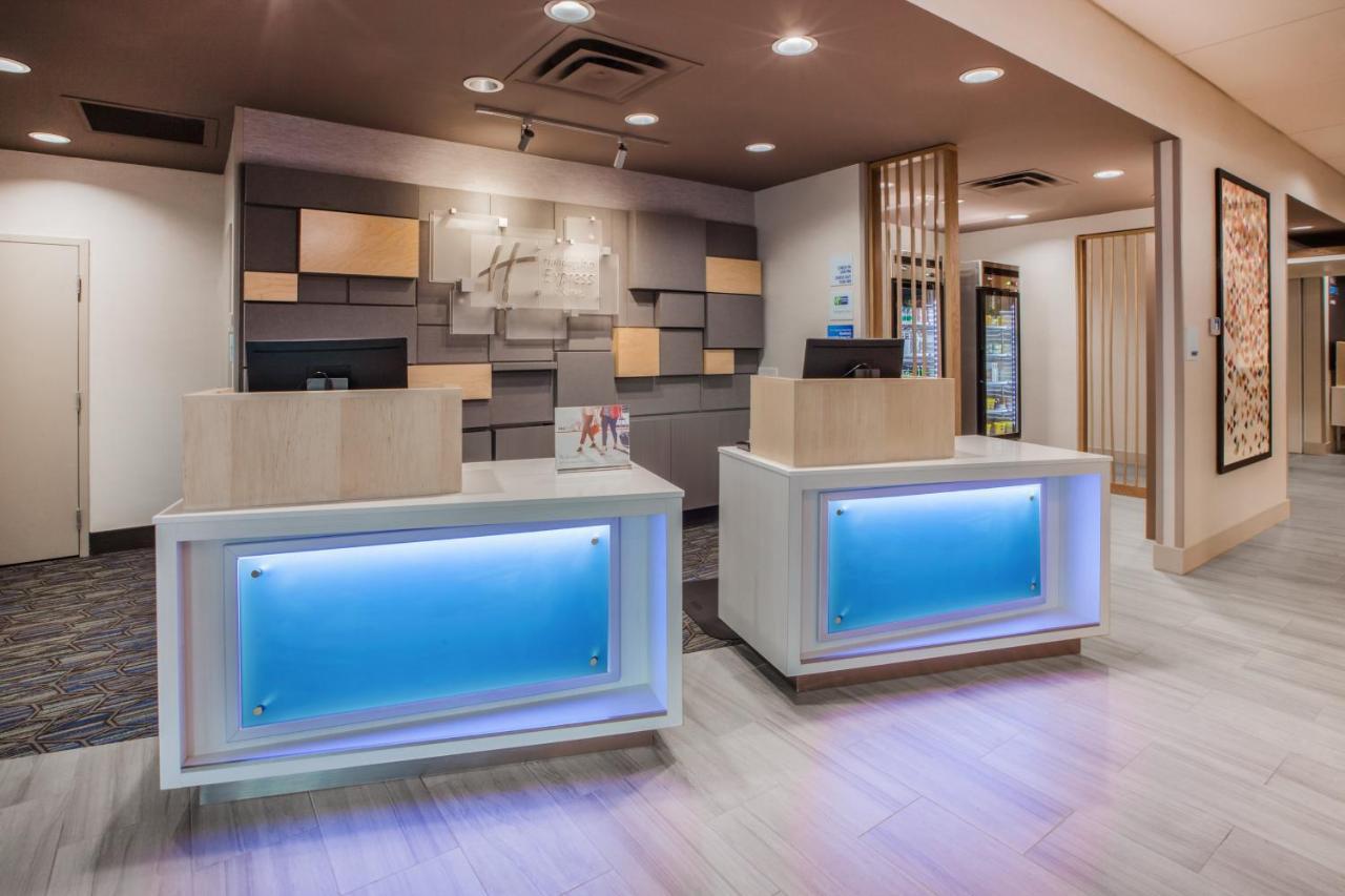 Holiday Inn Express & Suites - Madison West - Middleton By Ihg Extérieur photo