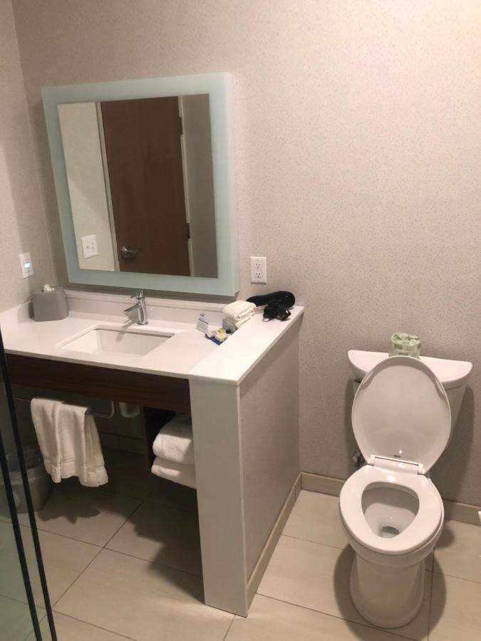 Holiday Inn Express & Suites - Madison West - Middleton By Ihg Extérieur photo
