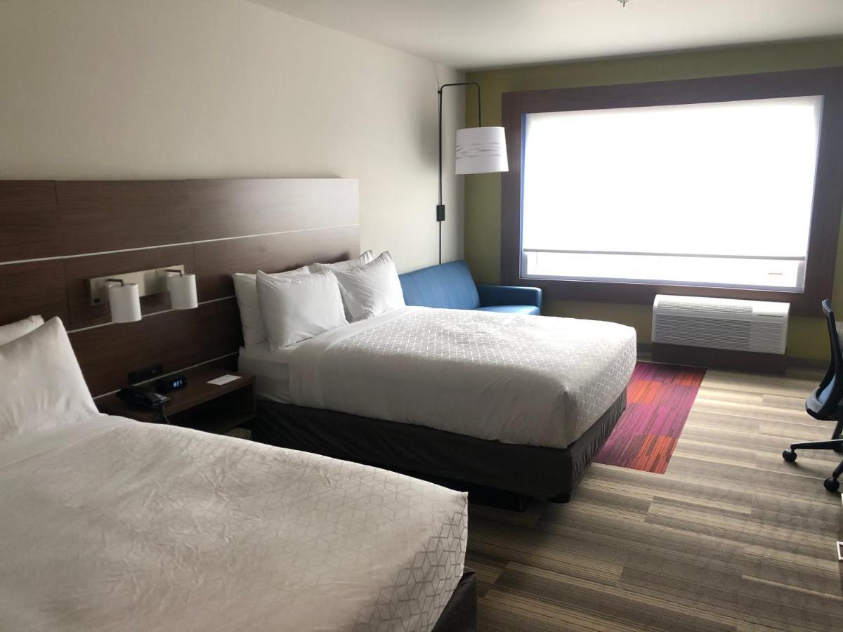 Holiday Inn Express & Suites - Madison West - Middleton By Ihg Extérieur photo
