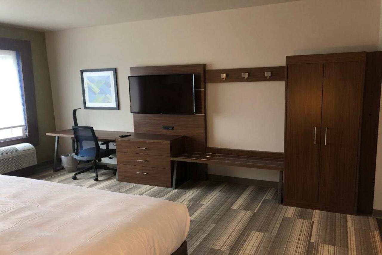 Holiday Inn Express & Suites - Madison West - Middleton By Ihg Extérieur photo
