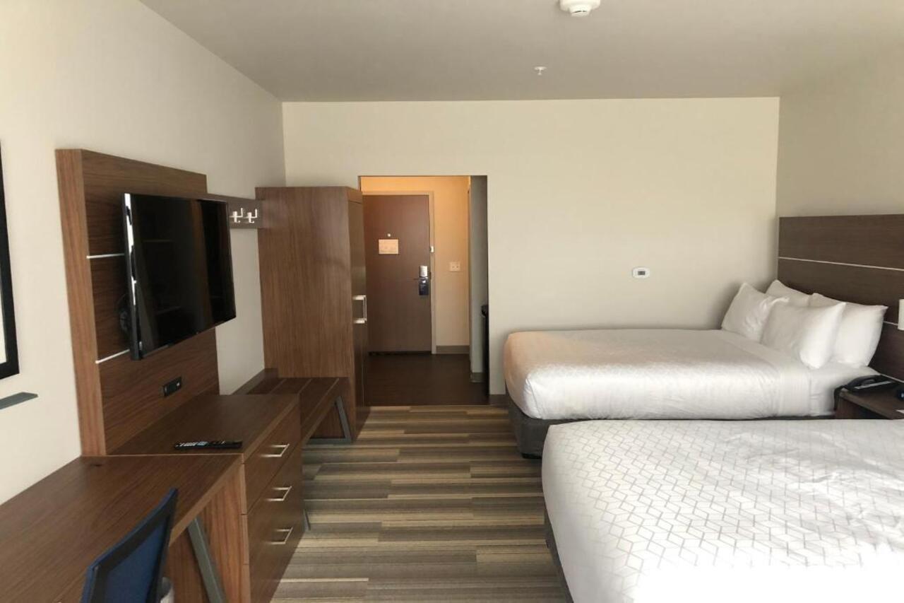 Holiday Inn Express & Suites - Madison West - Middleton By Ihg Extérieur photo