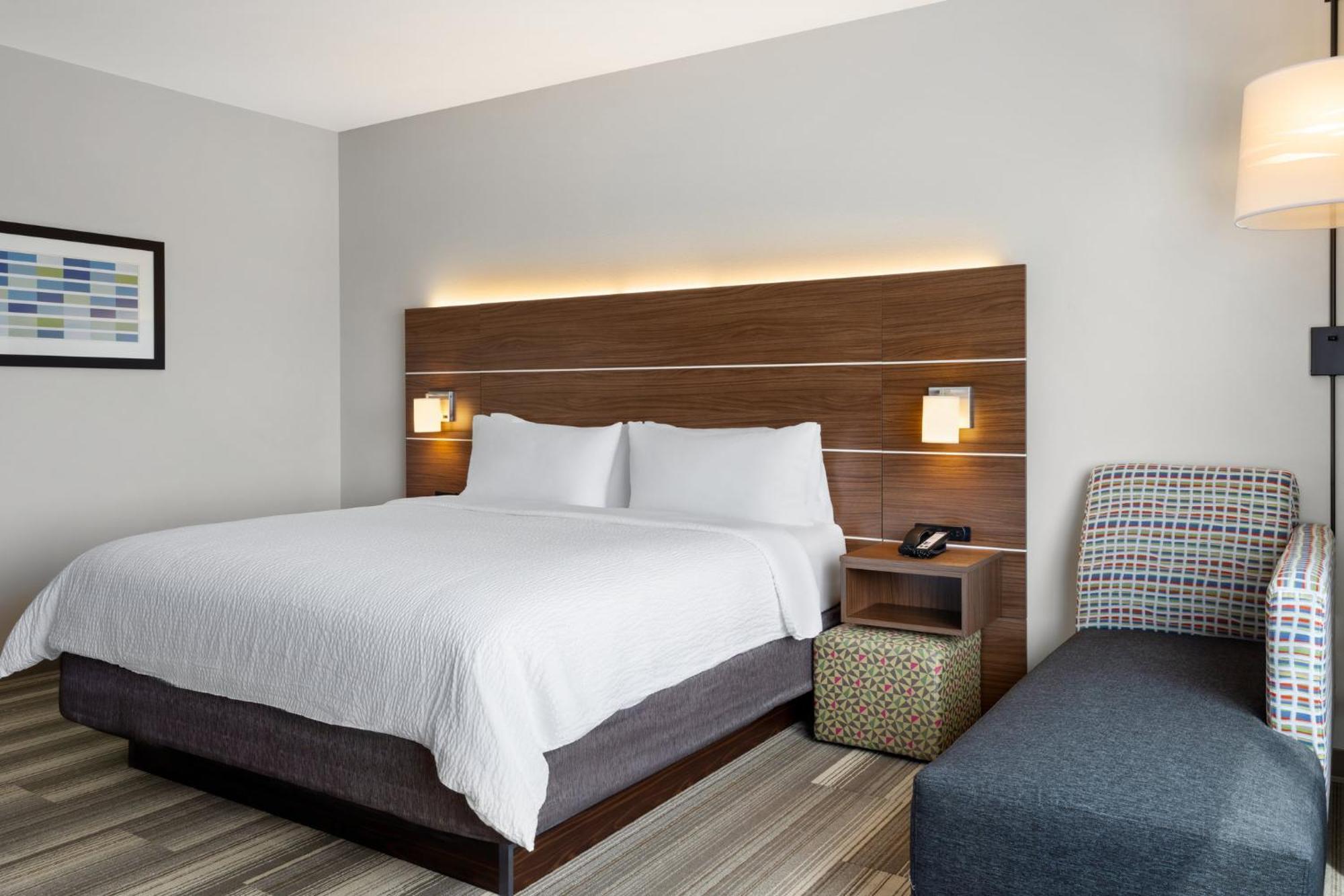 Holiday Inn Express & Suites - Madison West - Middleton By Ihg Extérieur photo